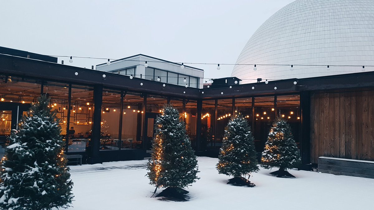SAT_Foodlab's tweet photo. Nous vous souhaitons une excellente année 2019 ! 
Nous vous accueillons à nouveau dès ce soir ! 
#foodlab #gastronomie #mtlfood https://t.co/hscZL2KDHK