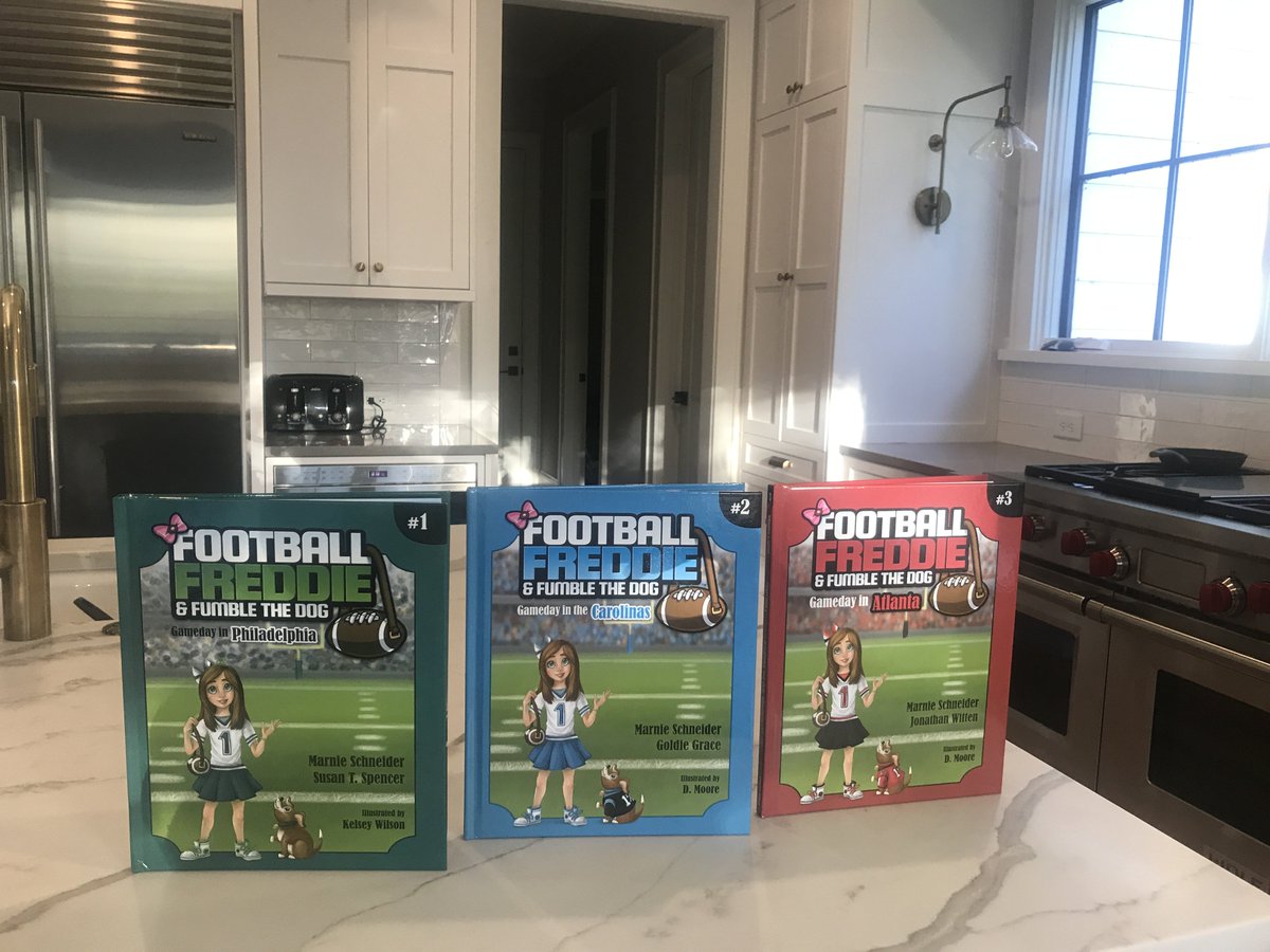 GameDayInTheUSA's tweet photo. Today is National Shop for Travel Day! If you’re planning a trip to Philly, the Carolinas or Atlanta we suggest a Gameday in the USA book to learn about the history and sites to see!

#SpeakSports #ReadFootballFreddie #GameDayInTheUSA #WhenKidsReadWeAllWin
https://t.co/GssnBBS9rG https://t.co/VUrVyw7tA7