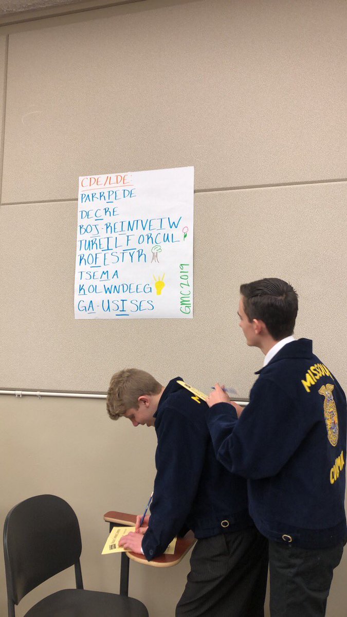moberlyffa's tweet photo. It was a great day at the @MoAreaIV Greenhand Conference! Greenhands heard from a portion of our state officer team & learned about opportunities in FFA that they can take advantage of! #StriveIVMOre https://t.co/ln4dSRTBdT