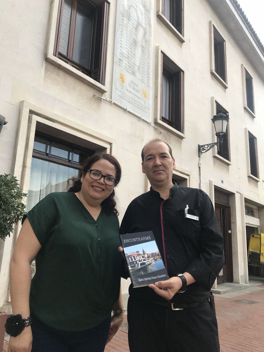 Hermoso y majestuoso es <a href="/hotelelbedel/">Hotel El Bedel</a> donde tantos han pasado, es punto de lectura importante de <a href="/ViasLiterarias/">Fernando Cotta Escritor</a> y BarriosdeLetras en Alcalá de Henares #Spain y donde hay una excelente atención además puedes leer la novela #Encontrarme <a href="/MgabrielaFB/">María Gabriela Franco</a>