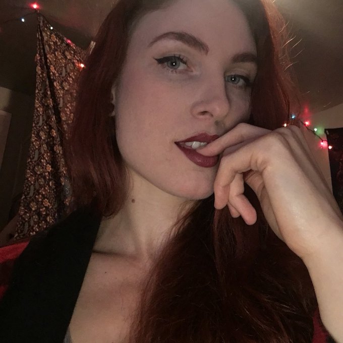 Come hang out I got all pretty for ya ;) Mira_MFC https://t.co/UW1T1BoL71 https://t.co/OyXJceNavX<a href="/tag/onmfc"class="tags"><span>#onmfc</span></a>