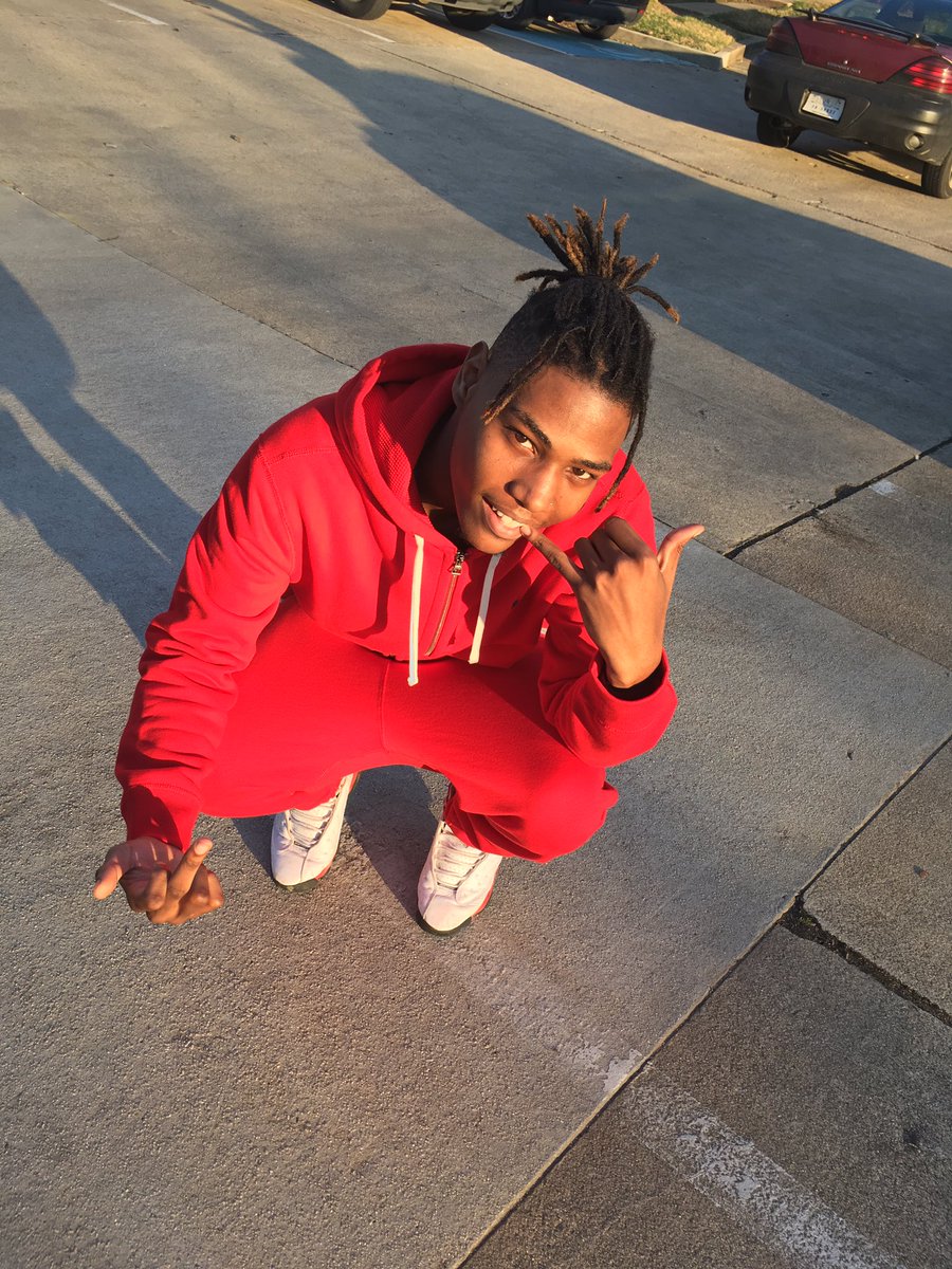 rtnteejay's tweet image. Imma get this paper  🤐imma shine on da hatters💸💫