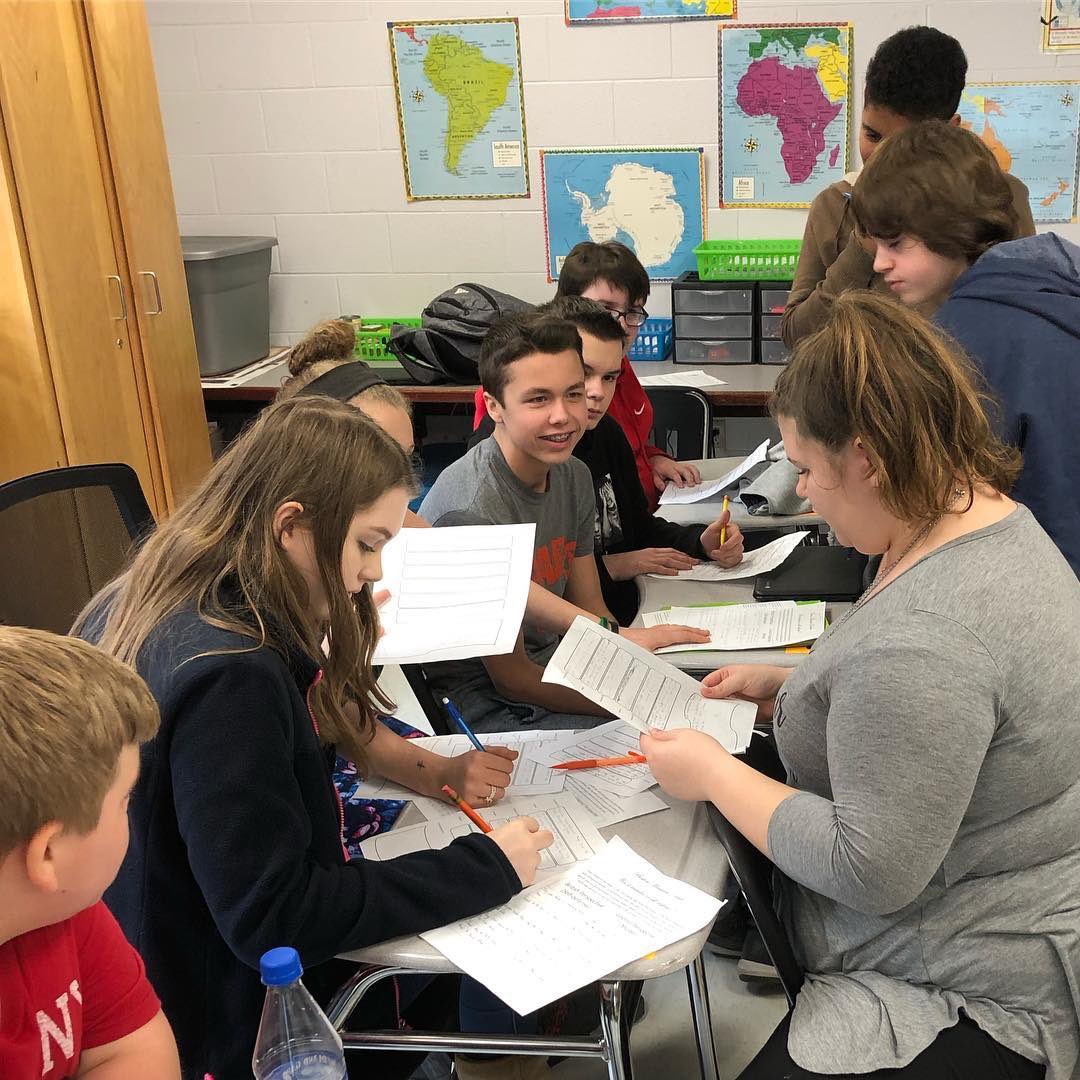 MVE_Bears's tweet photo. 8th graders debate in Mrs. Osborne’s class on Boston Massacre! #historyalive #learningisfun #allaboutkids #everyday #attheview 🧡🐻🖤📚 https://t.co/Spfoqftg1o