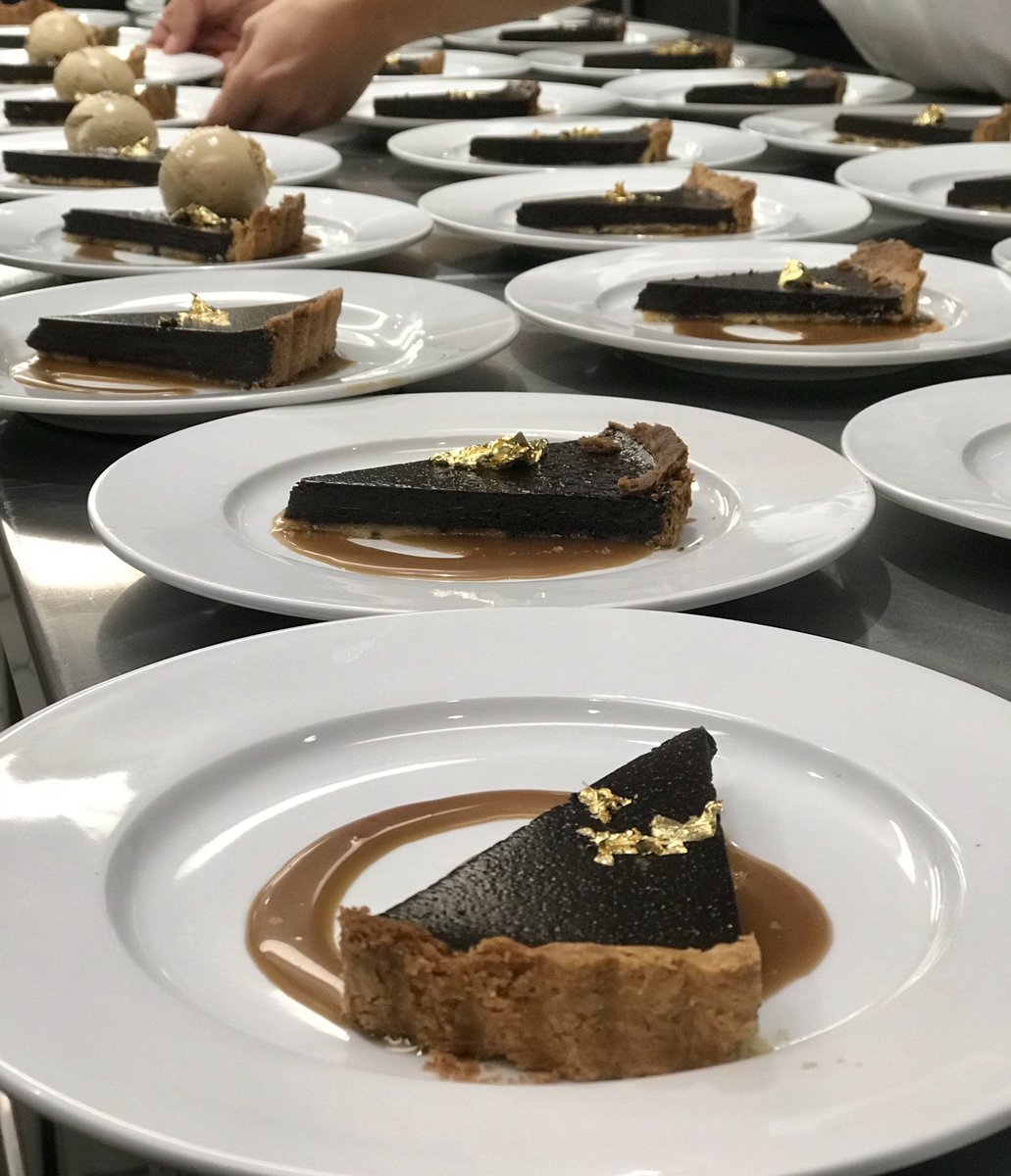 Geoffrey Zakarian On Twitter Calling All Dessert Aficiandos I Present To You Liquid Gold Chocolate Tarts Courtesy Of My Townandcountry Cookbook Available Here Https T Co 0i4asiazji Tag A Chocolate Lover Below To Let