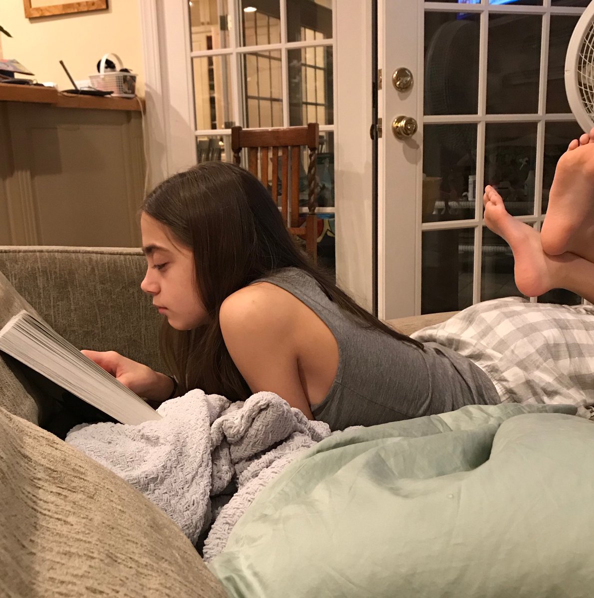 D29Reads's tweet photo. Reading the last journal entry of #Scythe  She says, “I just finished the biggest book I’ve ever read!” Then, she sighs and says of the content, “Big oof, that was a lot!  Can my friend please borrow it?” ⁦@NealShusterman⁩ #booklove https://t.co/gBDLOMmqHp