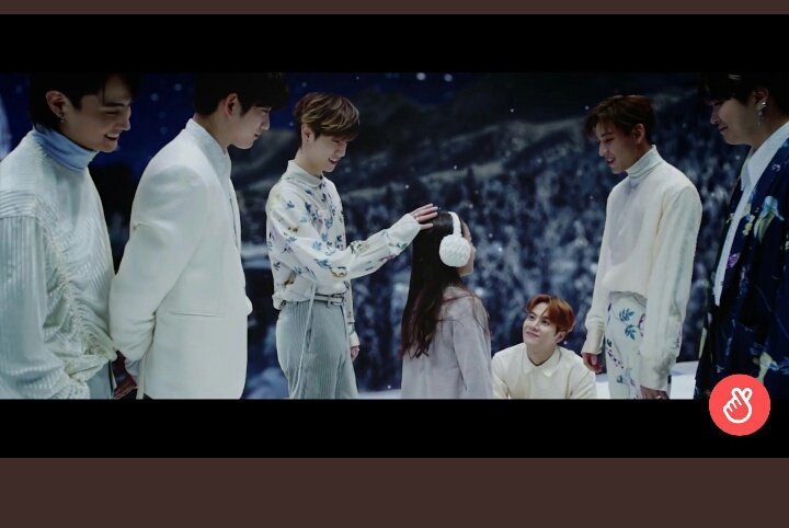 Tiwinesia2's tweet photo. @OneAhgaseGot7 @GOT7Official @mtuan93 Be 7 angels now always cheer you on, baby bird. You are a fighter! You are a Miracle.
#RestInPeaceTiffany https://t.co/Ql2o9Btks2