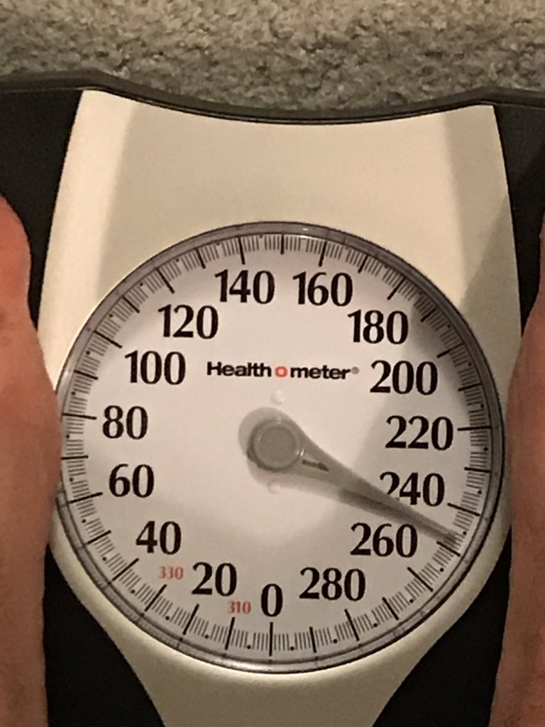 TylerBelawske's tweet photo. I meant to post this last week when the next year came. 247 lbs Jan 1st 2019. The plan 200 by Jan 1st 2020. #newgoal #newplan #newme #droppingthelbs https://t.co/EkhmsEY1K1