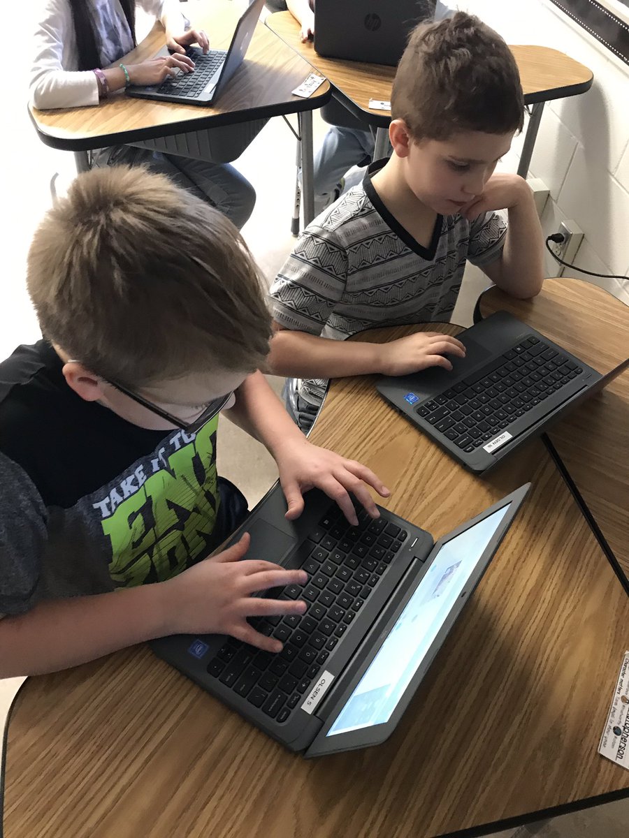 elementaryolsen's tweet image. We had a fantastic afternoon learning how to use @writereaderapp. So kid friendly and soooo many possibilities for use in the classroom. Can’t wait for the projects to come to life that are swimming through my head. @DeshayeCatholic #RCSDconnect #RCSDtech