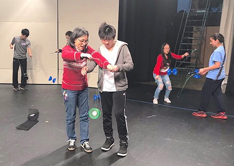 fcpsnews's tweet photo. At Fairfax Academy, Chinese language students learn yo-yo, zither skills in interactive workshops. https://t.co/9GXBRwpi22