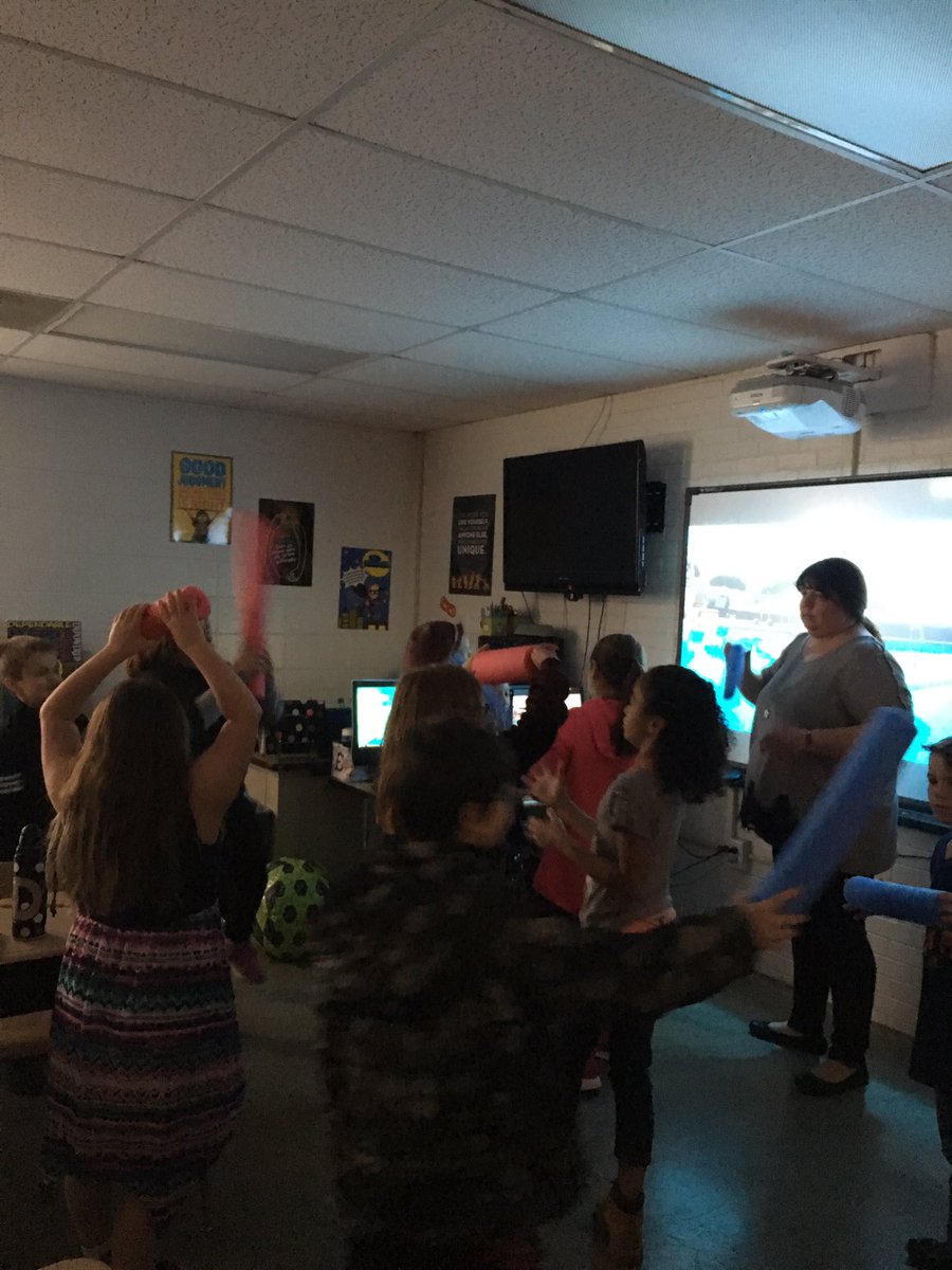 PrinciGal18's tweet image. Pool party in Mrs. Eckert’s third grade class.  @DarleneL_2012 #desbulldogpride. #fractionsarefun