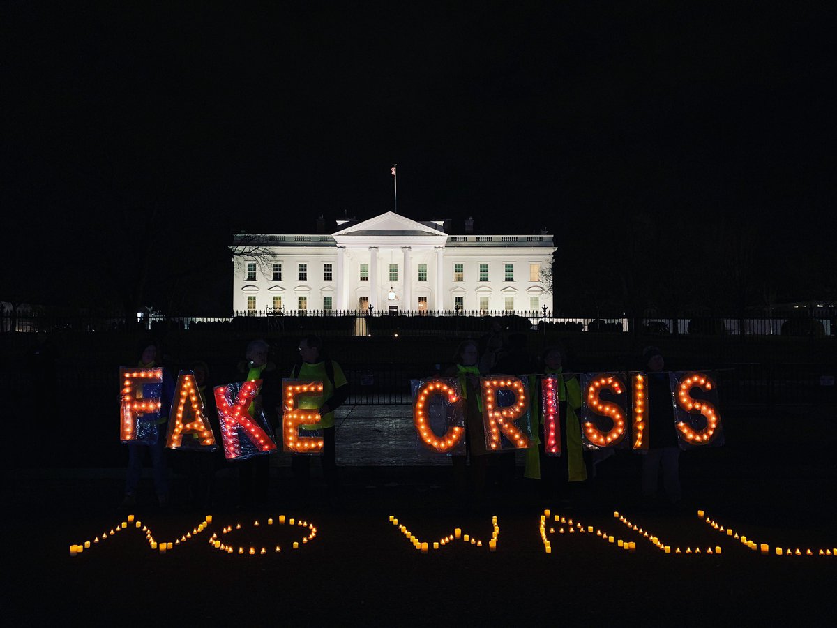 Families fleeing violence deserve respect, dignity and human rights. We cannot let @realdonaldtrump’s hateful rhetoric become policy. #NoBanNoWall #TrumpAddress