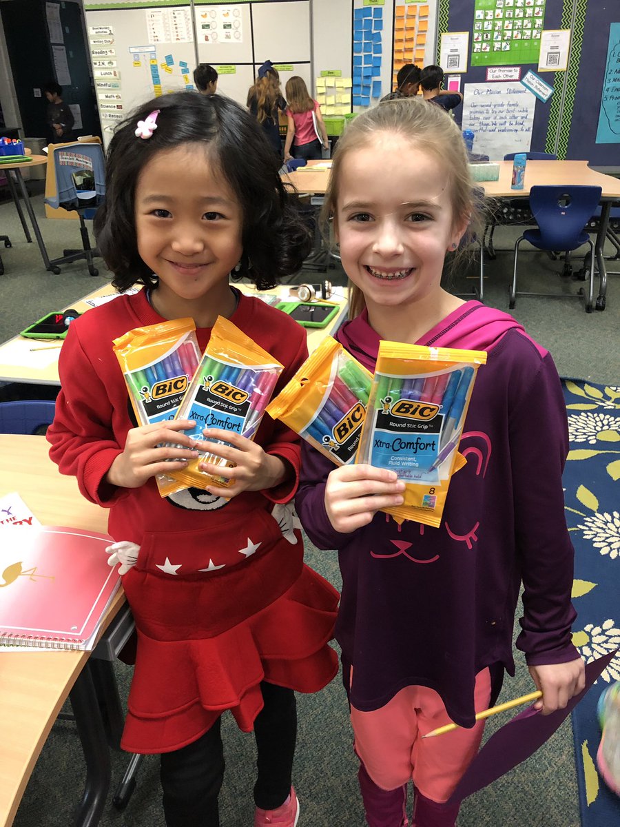 MrsGs2ndGraders's tweet photo. Thank you Bic for teaching my kids that they have powerful voices! New pens for amazing writers! #NoviPride https://t.co/3DCAkDMn27
