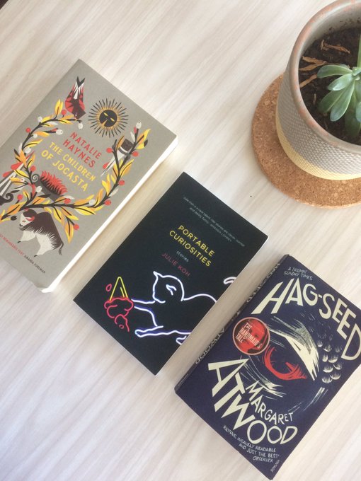 31 Days of Molly: Day 9  This year I will be finishing books that I start! As well as generally consuming