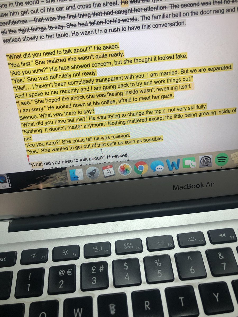 ReadWriteMore's tweet photo. Some more student feedback to determine importance in a dialogue section of my memoir. They make some astute observations ...and I like implementing their ideas - gives them a sense of empowerment. #revisionprocess #workshopmodel #writebesidethem https://t.co/OddikualwU