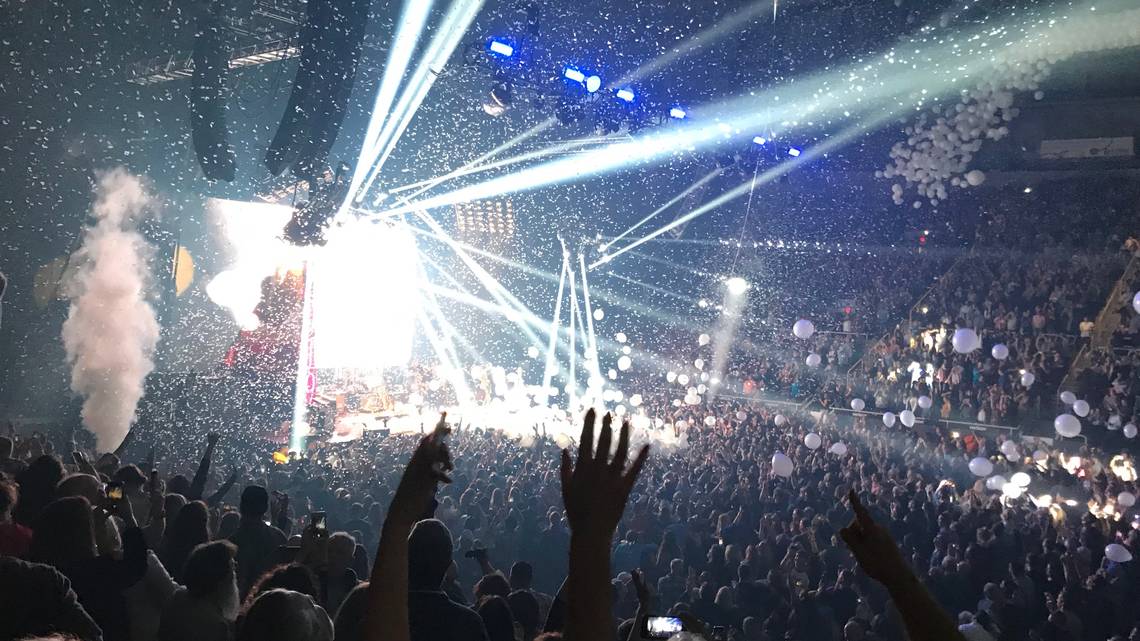 TheLarsonPage's tweet photo. "Your Life Doesn’t Change by the Man that’s Elected" 
(And Other Perspective from a New Year's Party)
Today's column in @theobserver
READ: https://t.co/wix1YgX9RO…
with thanks and apologies to @theavettbros https://t.co/LUwPQdkv8f