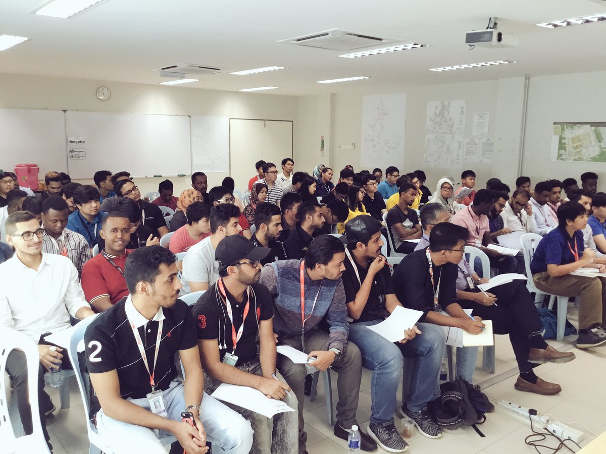 LangatSP's tweet photo. We would like to welcome students and lecturers from Department of Civil Engineering, Infrastructure University Kuala Lumpur to Langat Sewerage Project Mini Seminar. #nowhappening #Langatsp #IUKL #miniseminar #futureengineer #technologysharing https://t.co/s2eW8Hkqjg