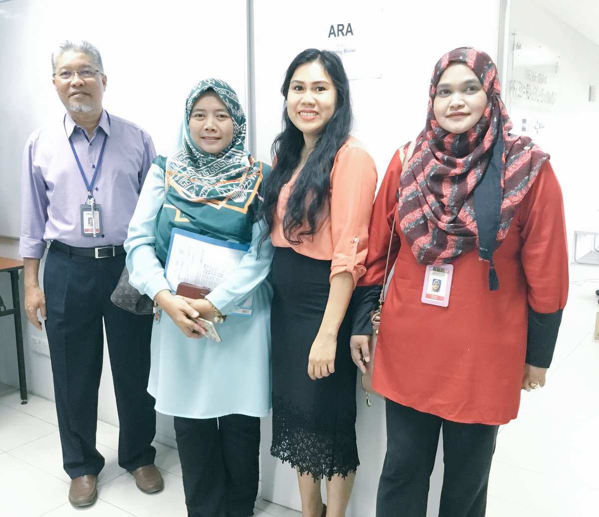 LangatSP's tweet photo. We would like to welcome students and lecturers from Department of Civil Engineering, Infrastructure University Kuala Lumpur to Langat Sewerage Project Mini Seminar. #nowhappening #Langatsp #IUKL #miniseminar #futureengineer #technologysharing https://t.co/s2eW8Hkqjg