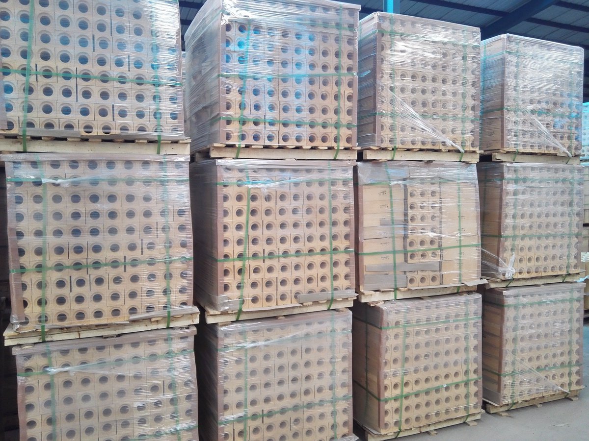 larefractory's tweet image. Packed up and ready to ship -- hot sell.
Runner brick
Casting brick
Sleeve brick
#refractory #brick #foundry
ms3f.com/iBlOv2