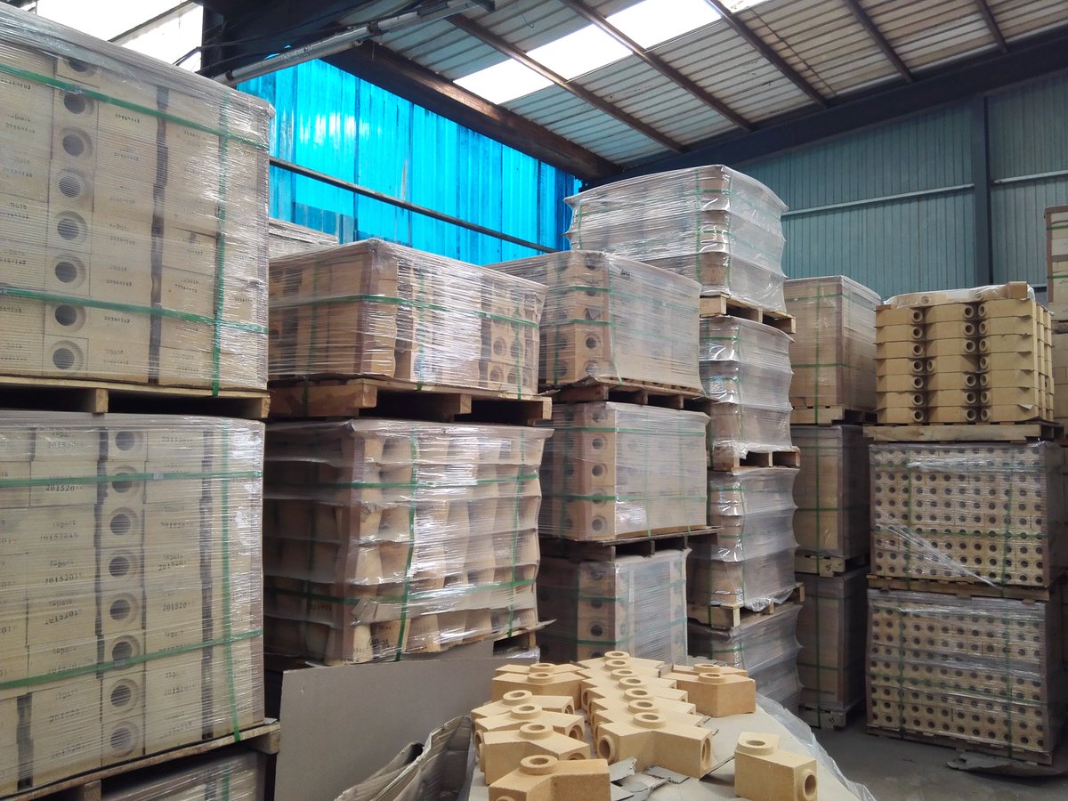 larefractory's tweet image. Packed up and ready to ship -- hot sell.
Runner brick
Casting brick
Sleeve brick
#refractory #brick #foundry
ms3f.com/iBlOv2