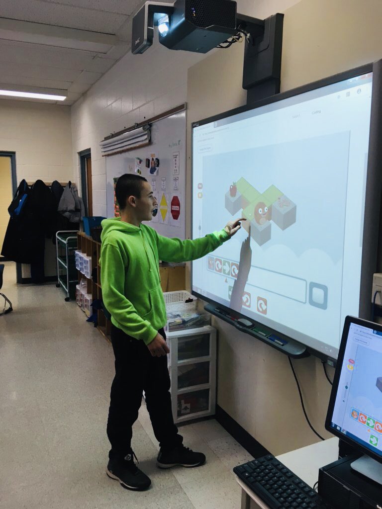 Parkdale73's tweet photo. The coding caterpillar has arrived in Mrs. Smith’s class! Our students loved trying to create different paths online and in the classroom! @Curriculum_HPE @WendyGoodman @andCreative #hpecompetencies #criticalthinkinginaction #learningforall #funfunfun https://t.co/iNlKhke0JC