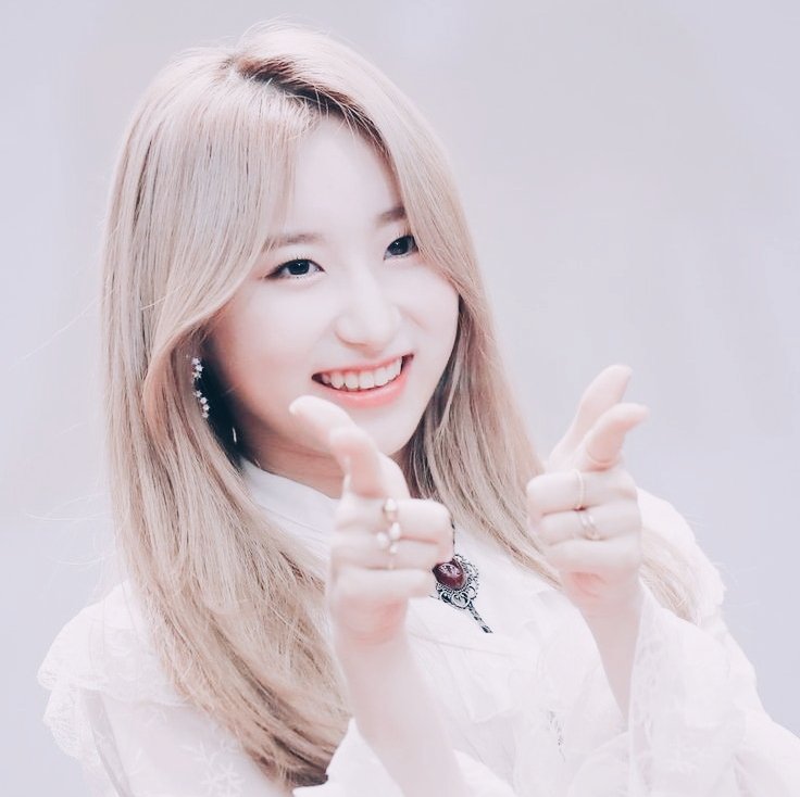 sweetiepacks's tweet photo. 🌼 – lee chayeon aesthetic pack
🌼 – IZO*NE
🌼 – rt/fav for save

#aestheticpack #packs #aesthetic #kpop #IZONE #CHAEYEON #chaeyeonpack #izonepack #lavieenrose https://t.co/ODga4vdJyN