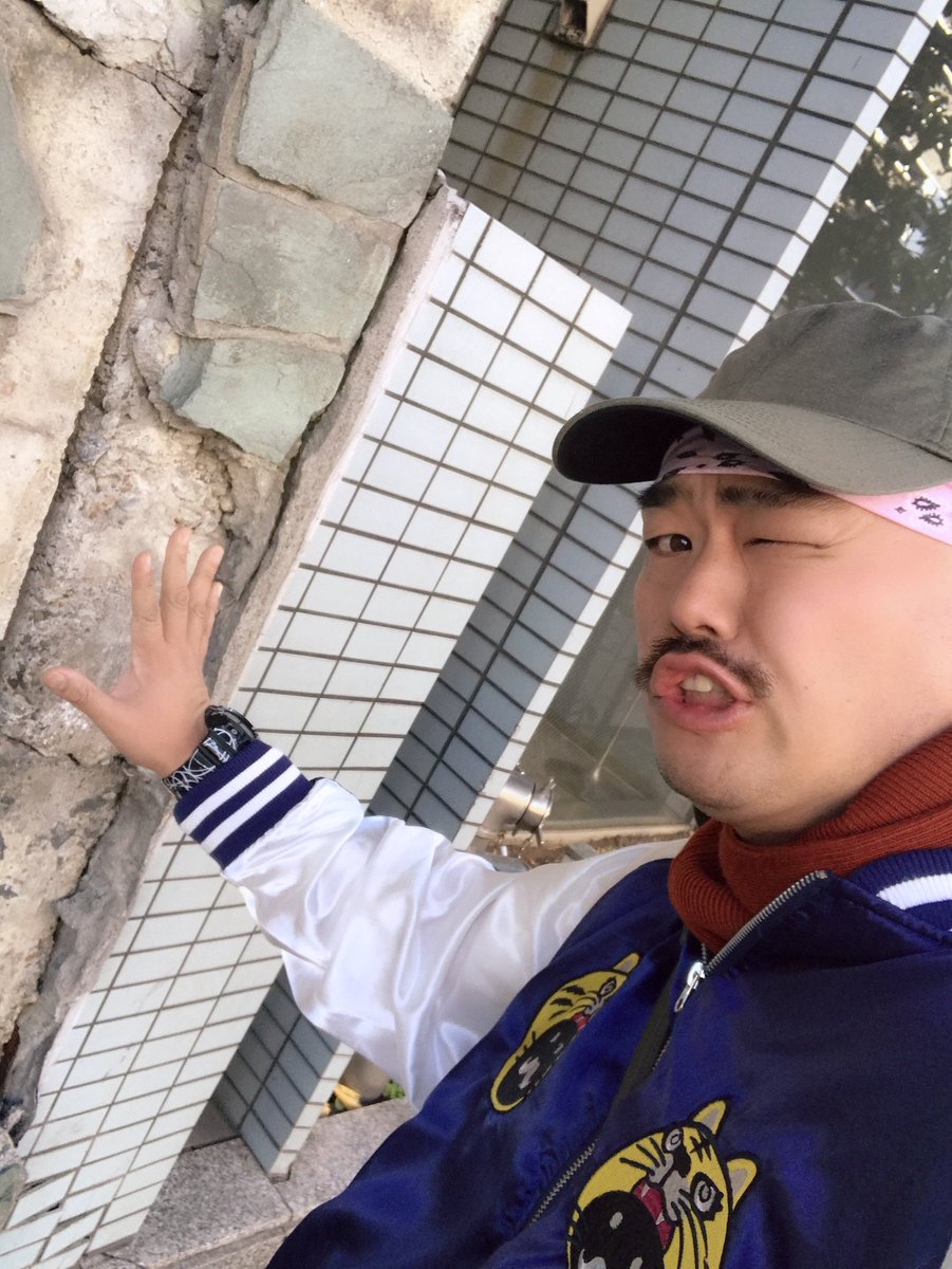 kurochan96wawa's tweet photo. 壁が崩れてたので、ホイミ！！ https://t.co/D2t7QC5KhF