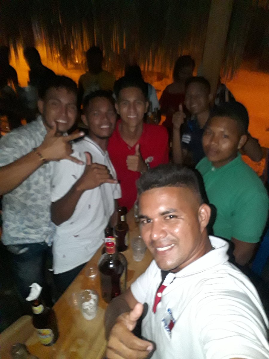 WilliamPayares5's tweet photo. Un rato agradable https://t.co/TT83PQHAfm