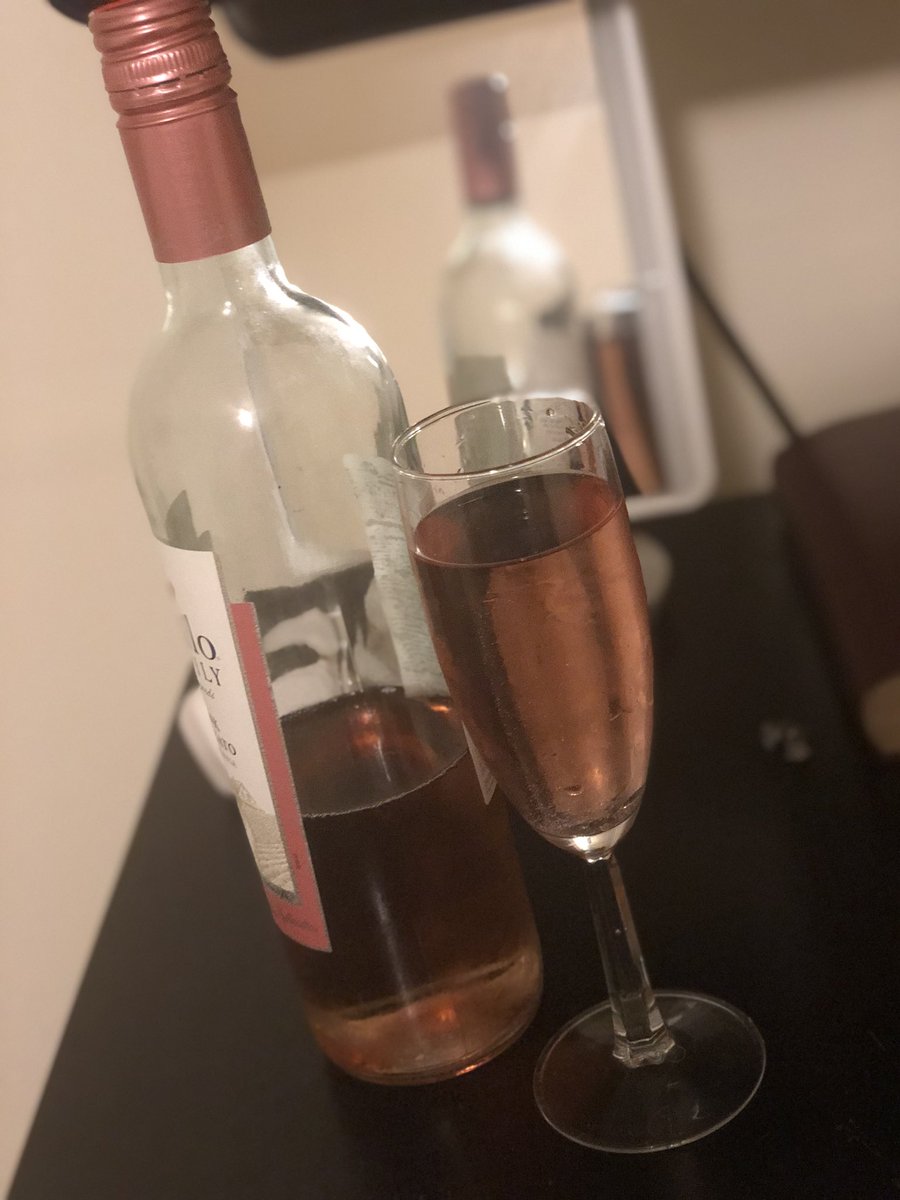 JayBibbs's tweet photo. #MyTuesdayNight π· https://t.co/dIywHsnifr