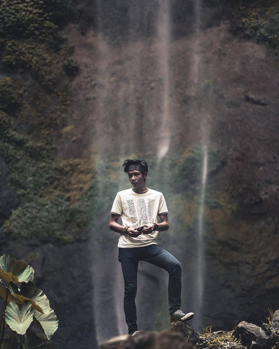 Repost @laurentiusedo - Maen ke curug wajib ciprat-cipratan kan.
Tapi kudu hati-hati, udah masuk musim hujan nih. Selalu waspada bahaya banjir bandang yaak kalo lagi maen maen ke curug/air terjun.