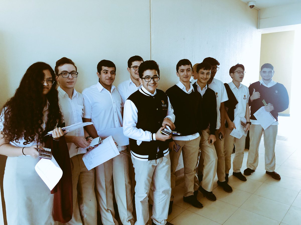 Sixth form mock exams and external mathematics exams are taking place this week! Nice to see lots of smiles! #RafflesISsixthform #RafflesISmaths #smiles