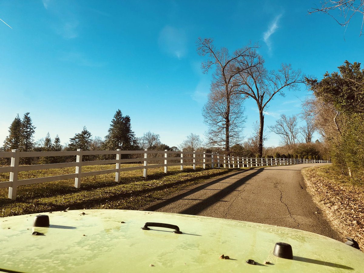 embolism1982's tweet photo. #jeepday #AdventuresInBandicoot #HypergreenDream #LaJeepFreaks @NightwatchLacey @ChiefBlueJeeper https://t.co/QiVccSxlyD