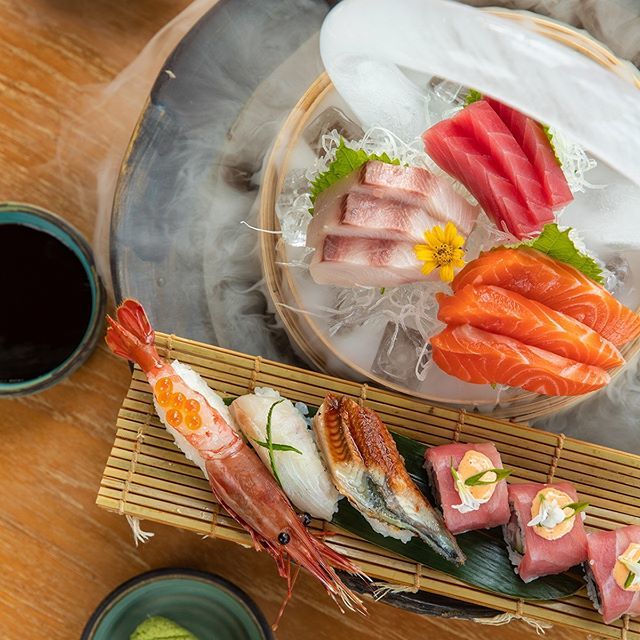 myezyrecipes's tweet photo. NAMU Japanese restaurant @wkohsamui ❤️❤️ #sushi #comidajaponesa #japanesefoodporn #japanesefoodlover #japanesefood #sushiman #sushilovers #salmao #samon #salmone #salmon #sushichef #japanesefood #food #instagood #yummy #foodie #foodstagram #igfood #kohsa… https://t.co/6JW1iBcMnA https://t.co/jDvxMwQgUK