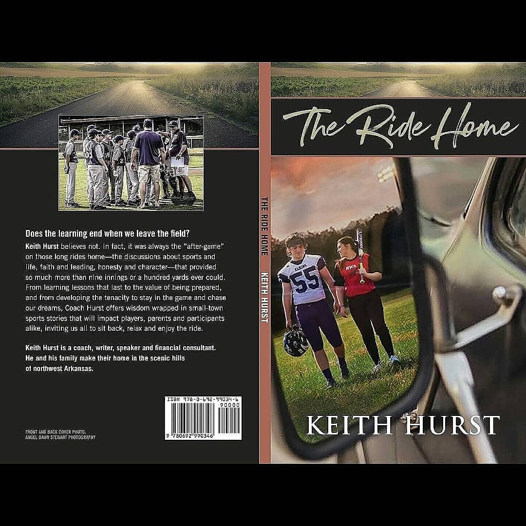 KeithHurst18's tweet photo. Recieved my 2018 Henri Award in the mail today. 📚 Feeling very Thankful🙏 and Blessed ☝️😊 #dirtroadknowledge 🚜 #backroadwisdom 🛤 #lifelessons #smalltownsportsstories 🏈 ⚾️ https://t.co/9XfvB1ebtQ