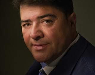 Toda la familia que compone <a href="/sonografic/">SONOGRAFIC</a>, queremos expresar nuestra tristeza y pesar por el fallecimiento, esta madrugada, de la madre de nuestro artista José Manuel #ElMani. Por ello #SimplementeYo cobra más sentido aún, si cabe.

Ánimo a José Manuel y a toda su familia y amigos.