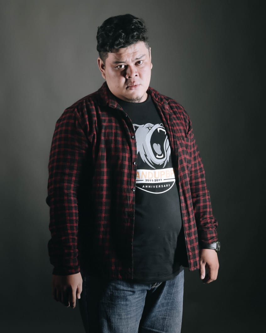 Opening act <a href="/MrGamayel/">OKNUM POLISI</a> <a href="/cucunyakai/">A B Y</a> <a href="/Baim_Ichsan/">Ichsan.D.Fachruriza</a> #siapaarbie #balikpapan