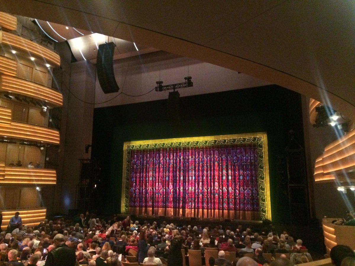 bravamagazine's tweet photo. #thankyou @OvertureCenter for another wonderful #OpeningNight experience! @NeverlandBway is #magical and fully kindled the fire of #imagination in our hearts. #PeterPan #DareToDream https://t.co/vxnVFsZHQd