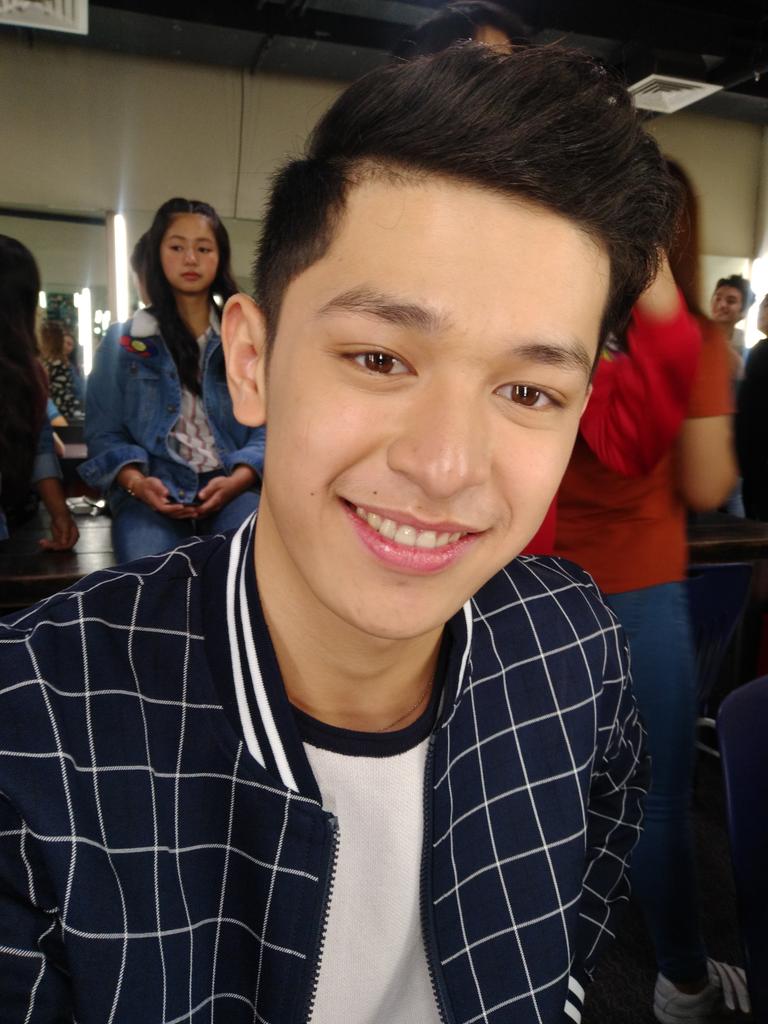 AljonMendoza_'s tweet photo. Yiee! Thank you po sa pagtutok #StarHuntGrandMediaCon #PBB8GrandMediaCon #MediaConWithKARJON https://t.co/2YO8c3BYsY