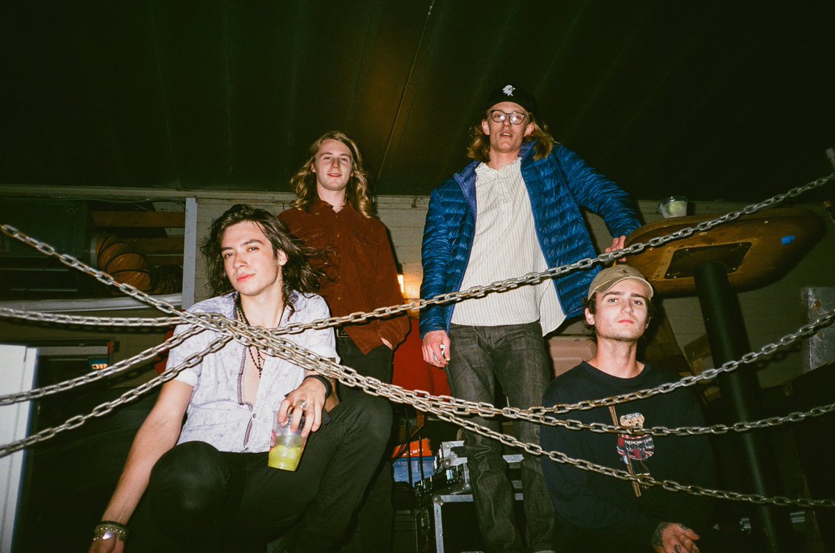 Honestly don’t remember taking 3/4 of these 😅 Crooked Looks in Seattle on 11.03.18 #35mm