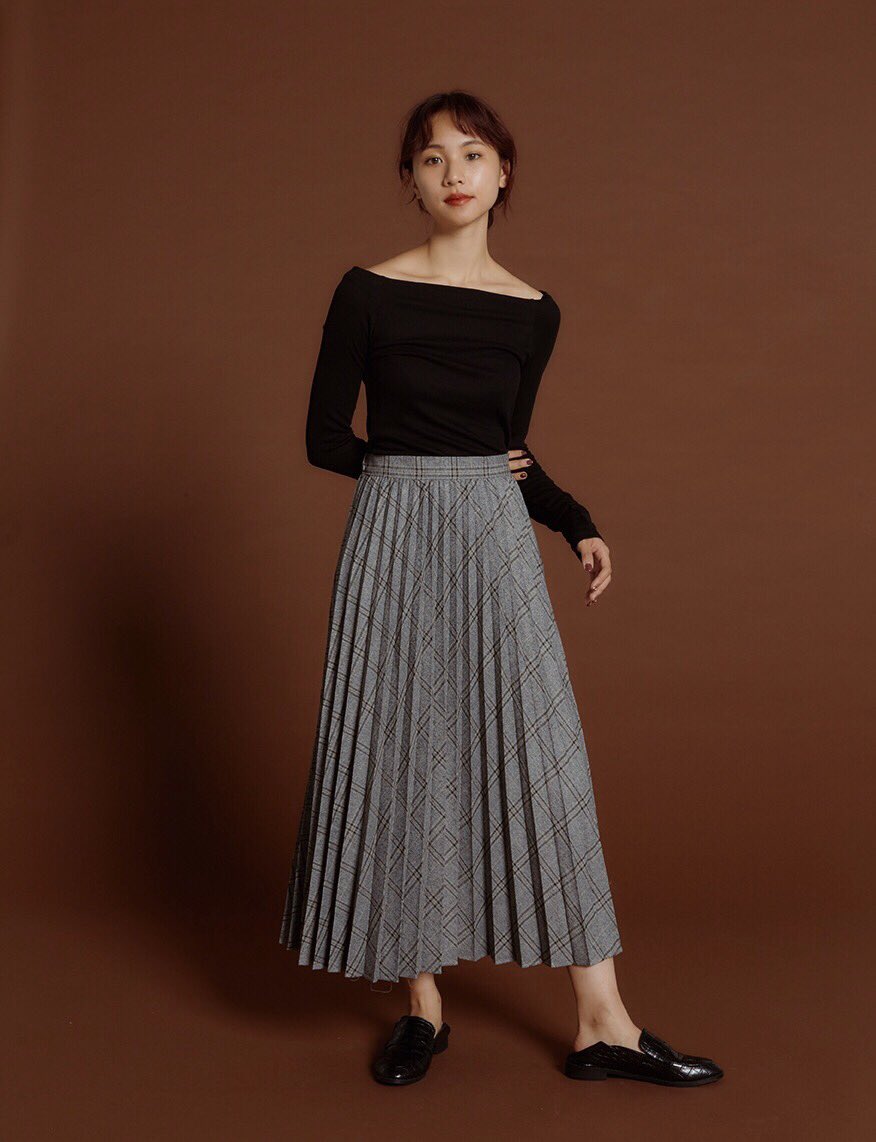 クマパック RANDEBOO Pleats long skirt brown Mの通販 by まる｜ラクマ シルエット