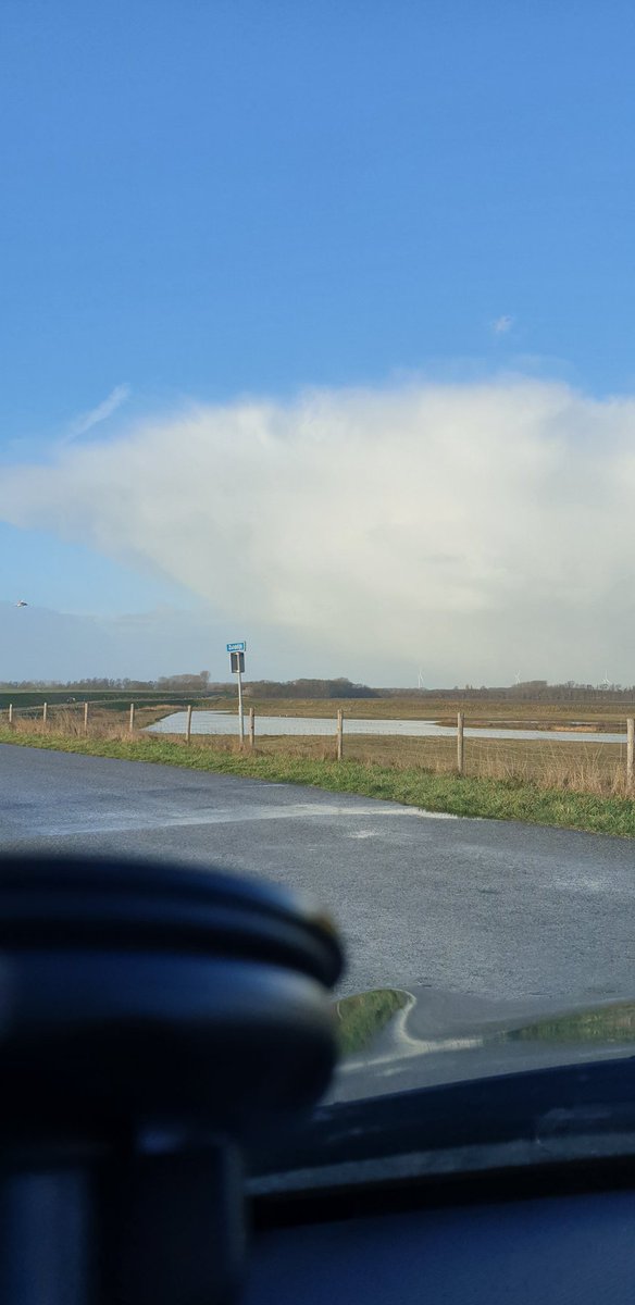 Remco2678's tweet photo. @MeteoGroupWeer Omgeving Zierikzee https://t.co/KGCeUMVf2N
