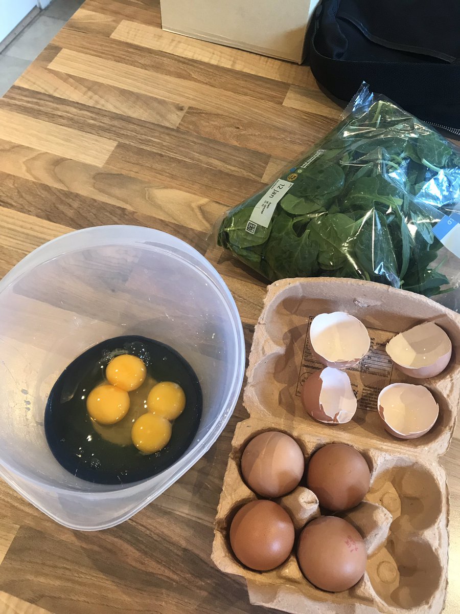 simbib's tweet photo. When youโve never had a #doubleyoke #doubleyoker and this happens! #wow #mylifeiscomplete #breakfastgoals #notthathungry #eggs https://t.co/lFBKnUj96H