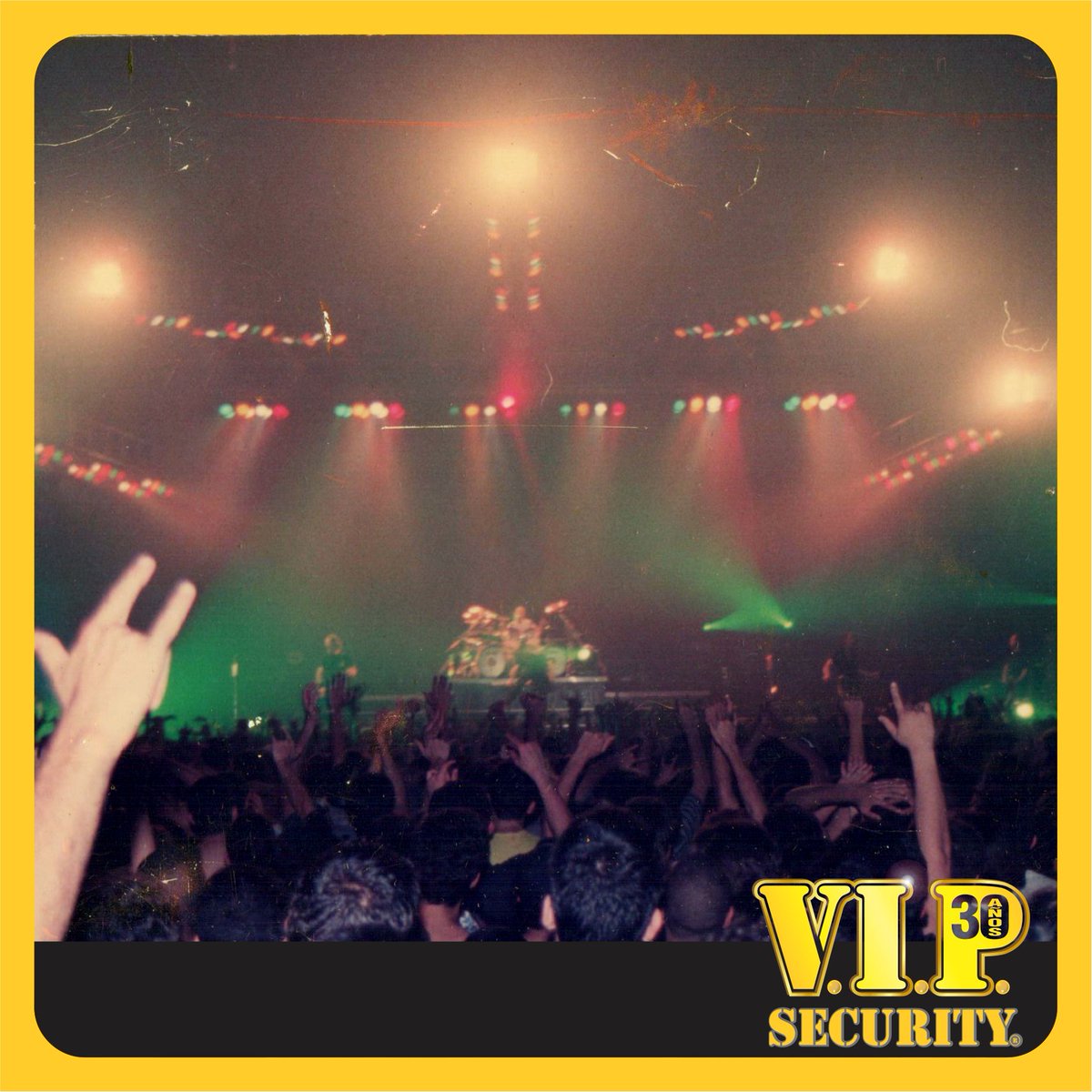 VIPsecurityvzla's tweet image. Si estás pensando en seguridad y protocolo para tu evento #piensaamarillo recuerda que somos #VIPsecurity 30 años de experiencia #teamVIP #familiaVIP #talentovenezolano #somosVIP #nosoncuentos #plycf
