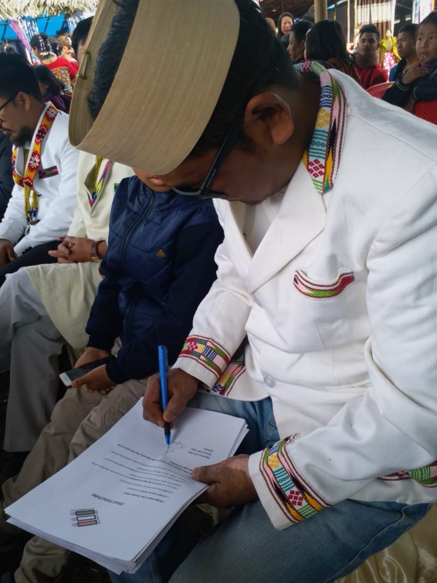 SveepEK's tweet photo. A Massive Signature Campaign for Ethical Voting in Election was organised during Sarok Festival Celebration of Aka Tribe in Bana in East Kameng District on 9.1.2019.
More than 650 people Signed the Pledge on Ethical Voting .
#WePledgeForEthicalVoting
@ceoarunachal https://t.co/nHomr9HNpC