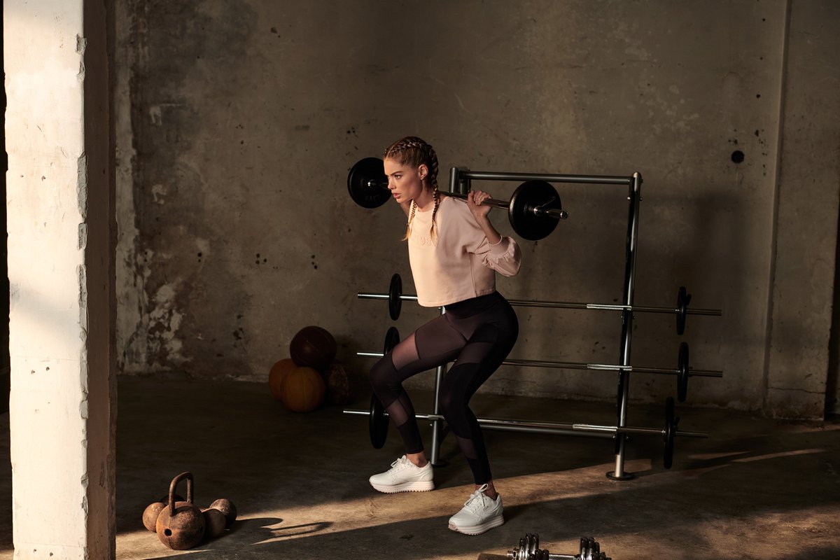 Try to be better than you were yesterday! With the new Doutzen’s sport collection you will be more ready than ever. &gt; bit.ly/2R5sPyy #DK1985 #DoutenStories #HKMX #sporty #motivation #outfit