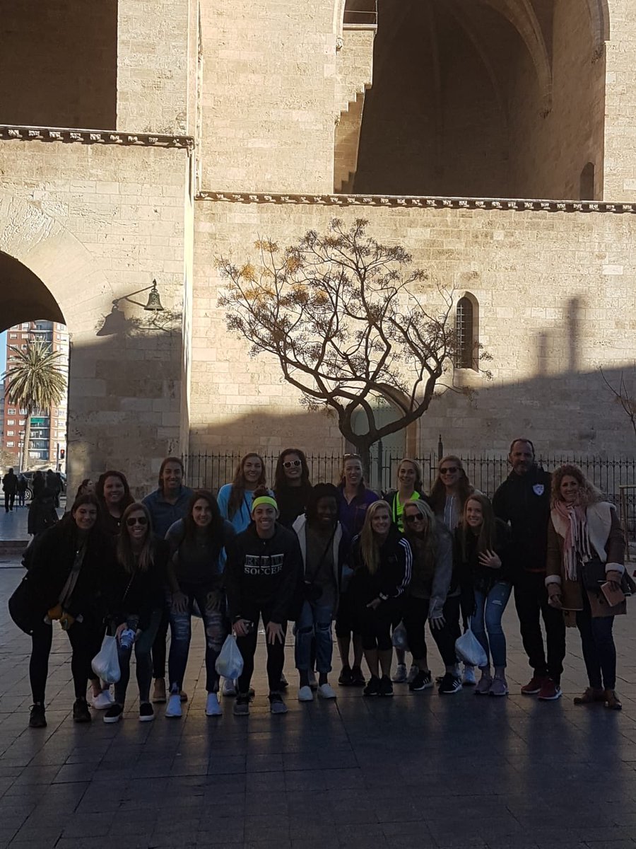 globalsportalen's tweet photo. Tour @texasspursfc 19’
DAY 8
#TexasSpursfc discovering the historical city center of #Valencia.
⚽️ 🇺🇸🇪🇸
#FutFem
#GSTours https://t.co/cg4gV3vAvf