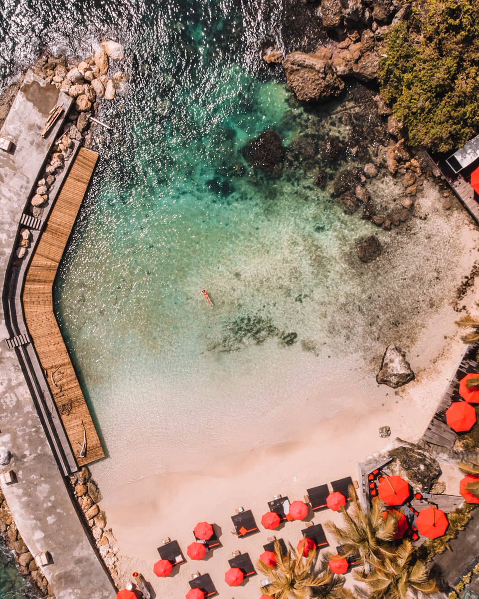 DetailsPerrine's tweet photo. First Drone Shoot of this year 2019 (and always in the water of course 😉)w/ @DJIGlobal 🖤 #MavicAir 
📍w/ Toubana in #Guadeloupe https://t.co/XhaMnZmsAg