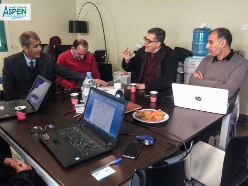 Aspein31's tweet photo. Une réunion de l’équipe projet ASPEIN /PRCDE   consacrée à la construction d'un réseau de filière de la valorisation des déchets s'est tenue le 08/01/19,y était invité M.DJEBARA Ahmed consultant en développement local.
#ASPEIN #PRCDE #CONSTRUCTION #RÉSEAU #DÉCHETS https://t.co/ZjG3WkZFPB