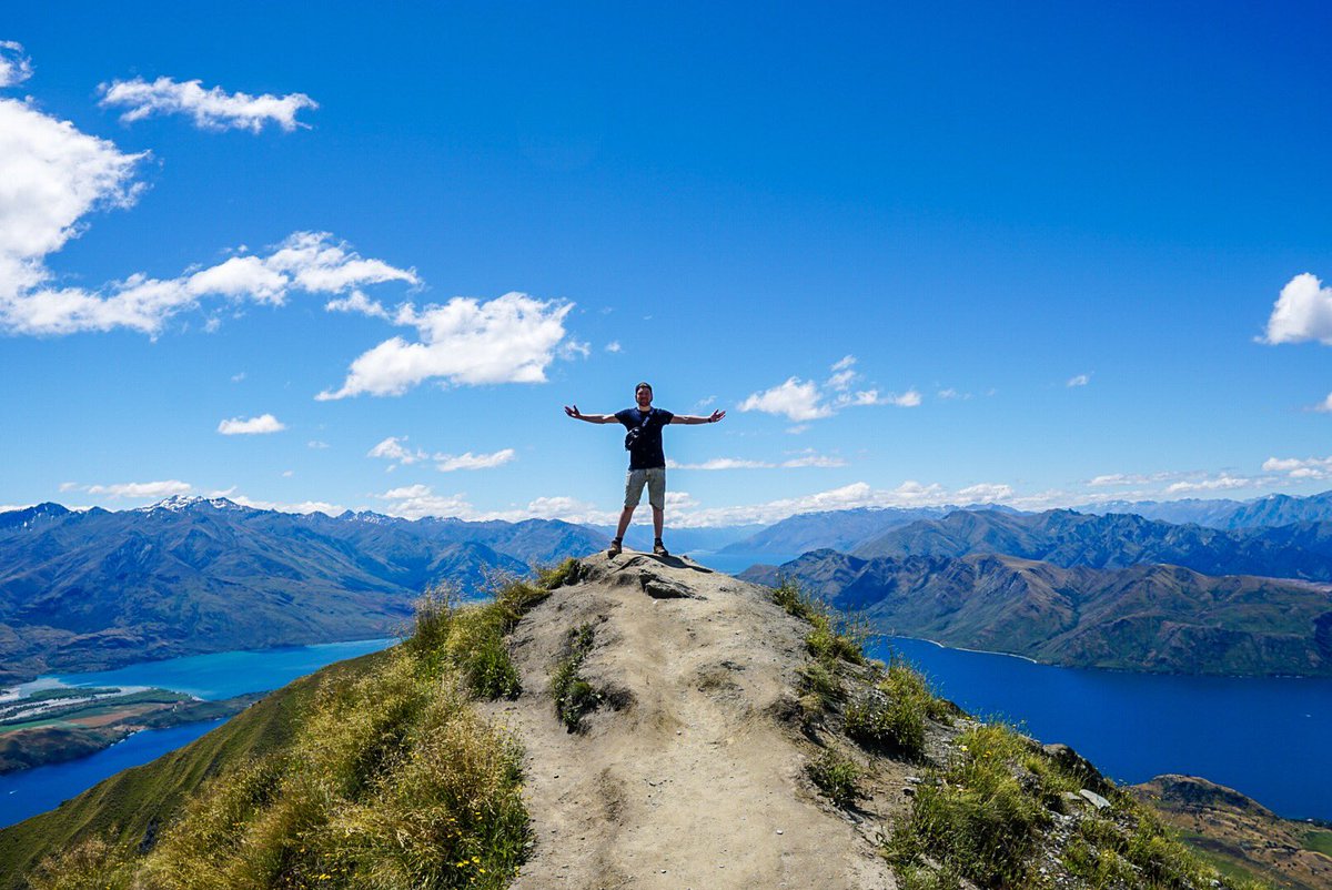 ThisIsDazers's tweet photo. Hello New Zealand! 😍 #holiday #Royspeak #NewZealand https://t.co/Q7oQ41H60A