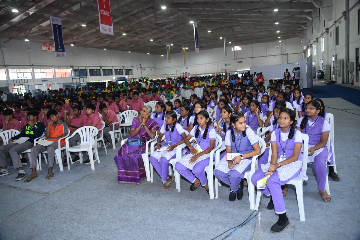 CSTFEvent's tweet image. Overwhelming response from school &amp;amp; college students for Coimbatore Science &amp;amp; Technology Festival. Thank you participants for supporting us in empowering the Young Minds of students &amp;amp; public on the Education &amp;amp; Industry interface. #CSTF #CelebrateCoimbatore