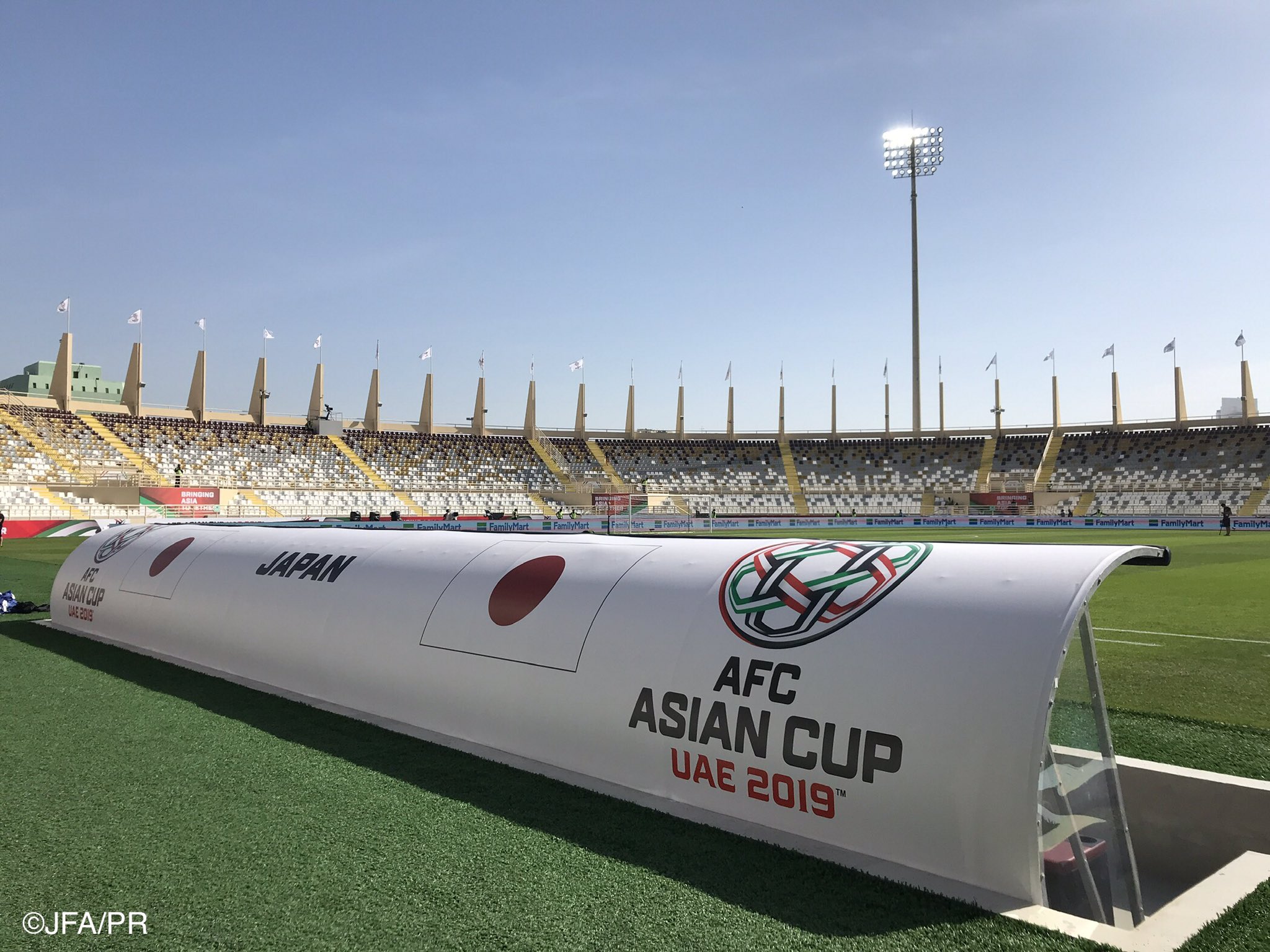 サッカー日本代表 キックオフまで約2時間半 王座奪還 へ Afcアジアカップuae19 グループステージ第１節 Samuraiblue Vs トルクメニスタン 00 日本時間 テレビ朝日系列 Nhk Bs1にて生中継 T Co Vrrdwkh6mm